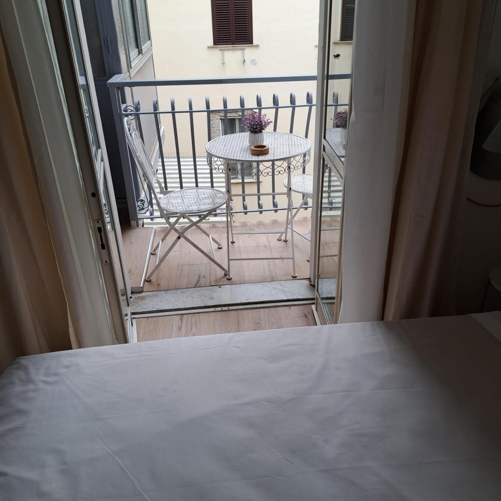 Hotel Domus Sirena Napoli Esterno foto