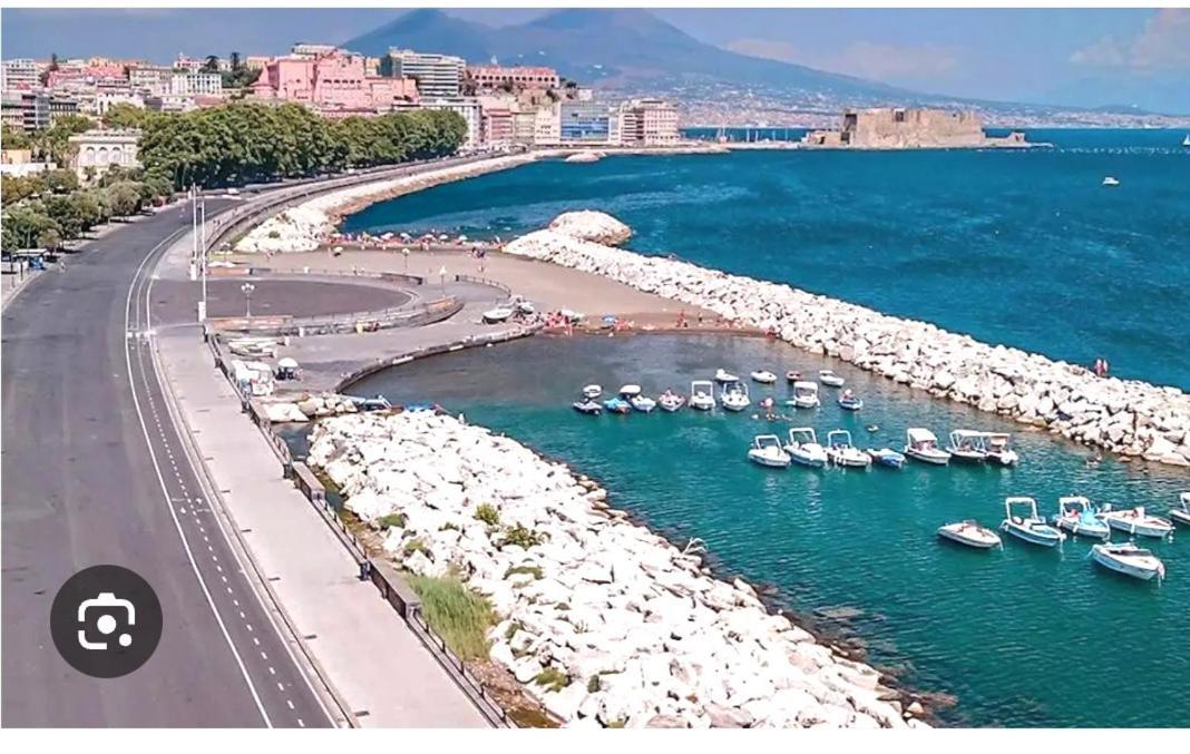 Hotel Domus Sirena Napoli Esterno foto